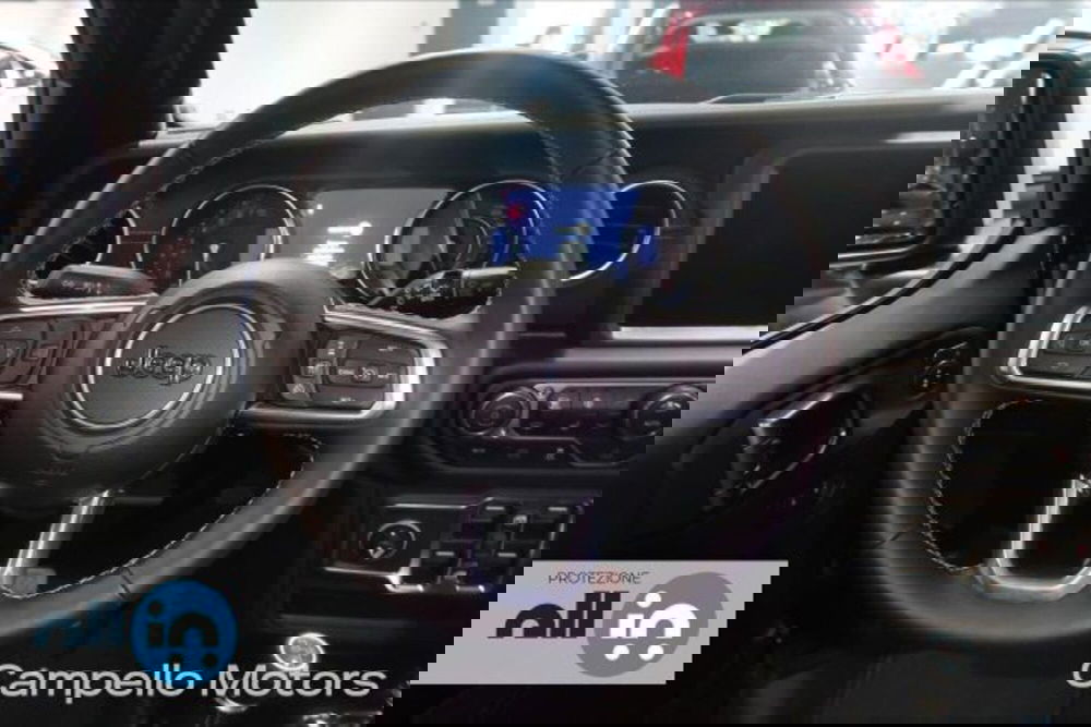 Jeep Wrangler Unlimited nuova a Venezia (8)