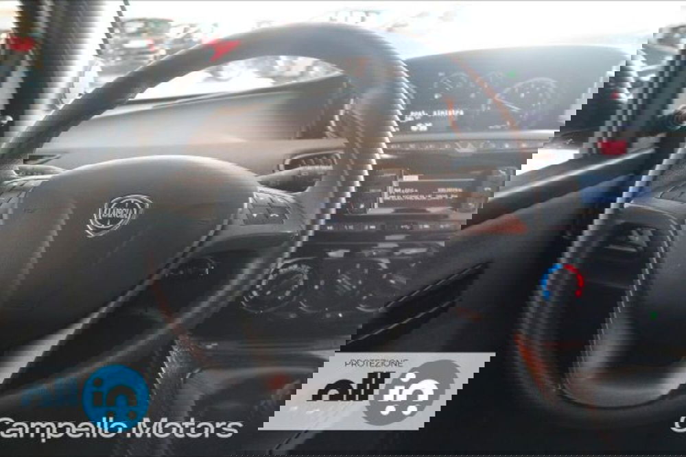 Lancia Ypsilon usata a Venezia (8)