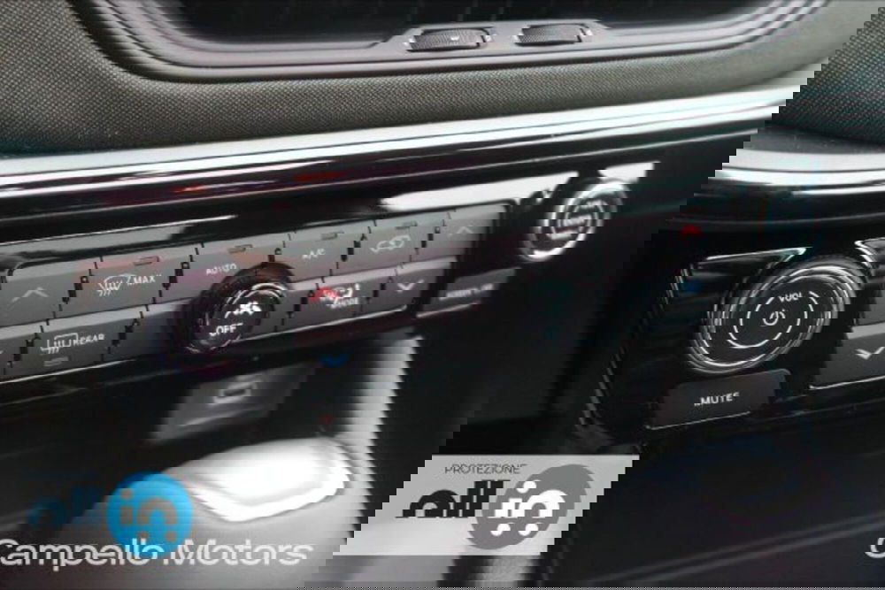 Jeep Compass nuova a Venezia (12)