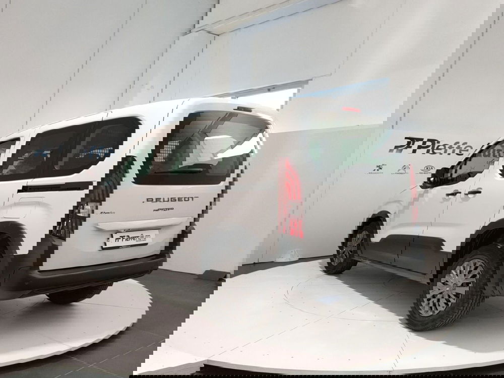 Peugeot Rifter nuova a L'Aquila (3)