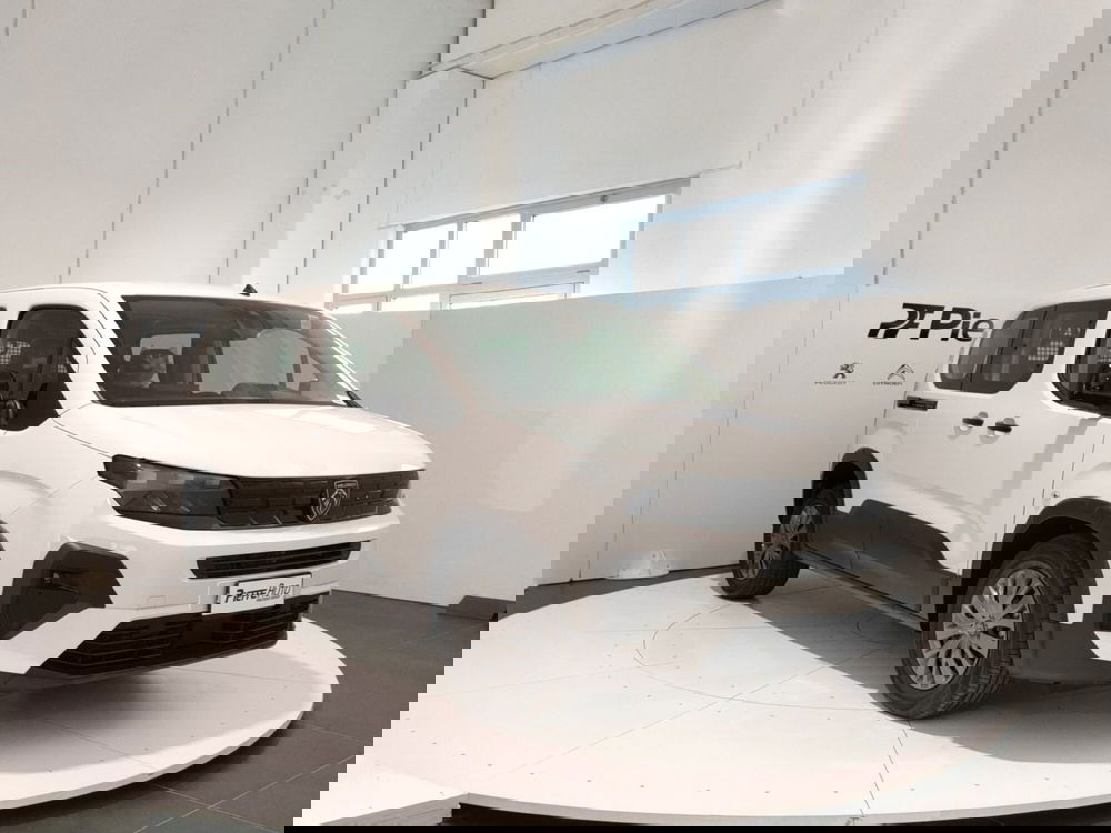 Peugeot Rifter nuova a L'Aquila (6)