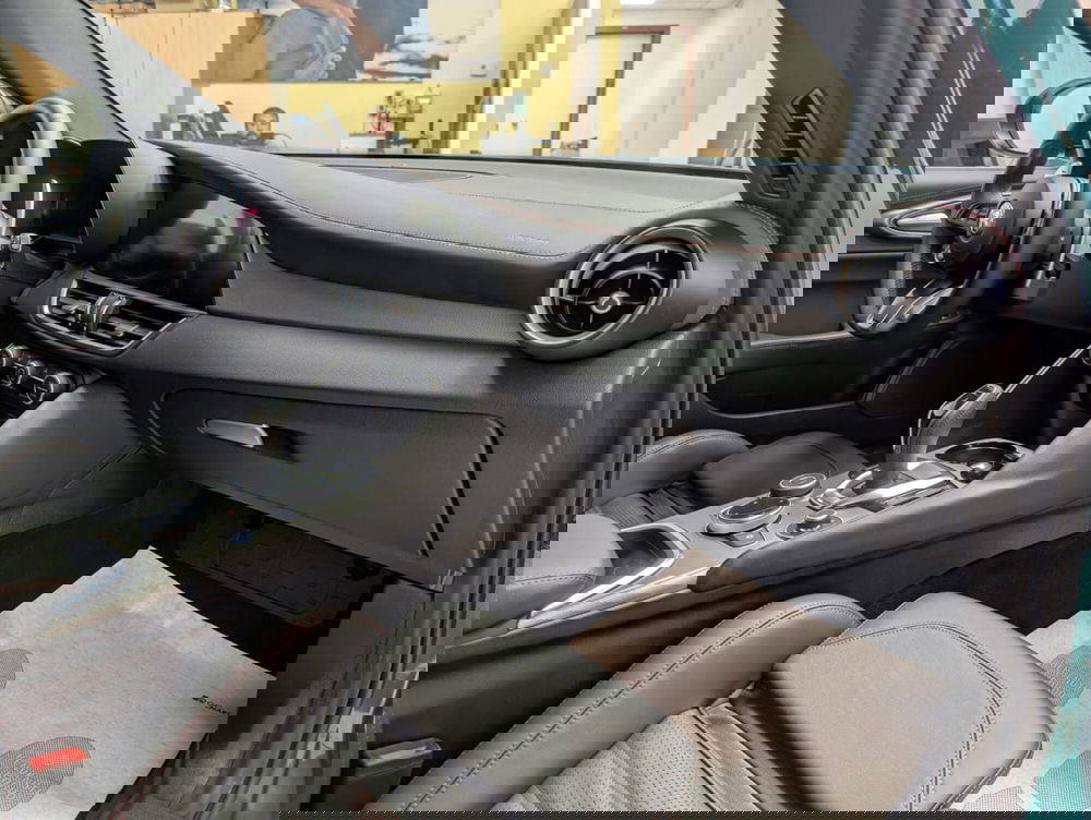 Alfa Romeo Giulia usata a Teramo (12)