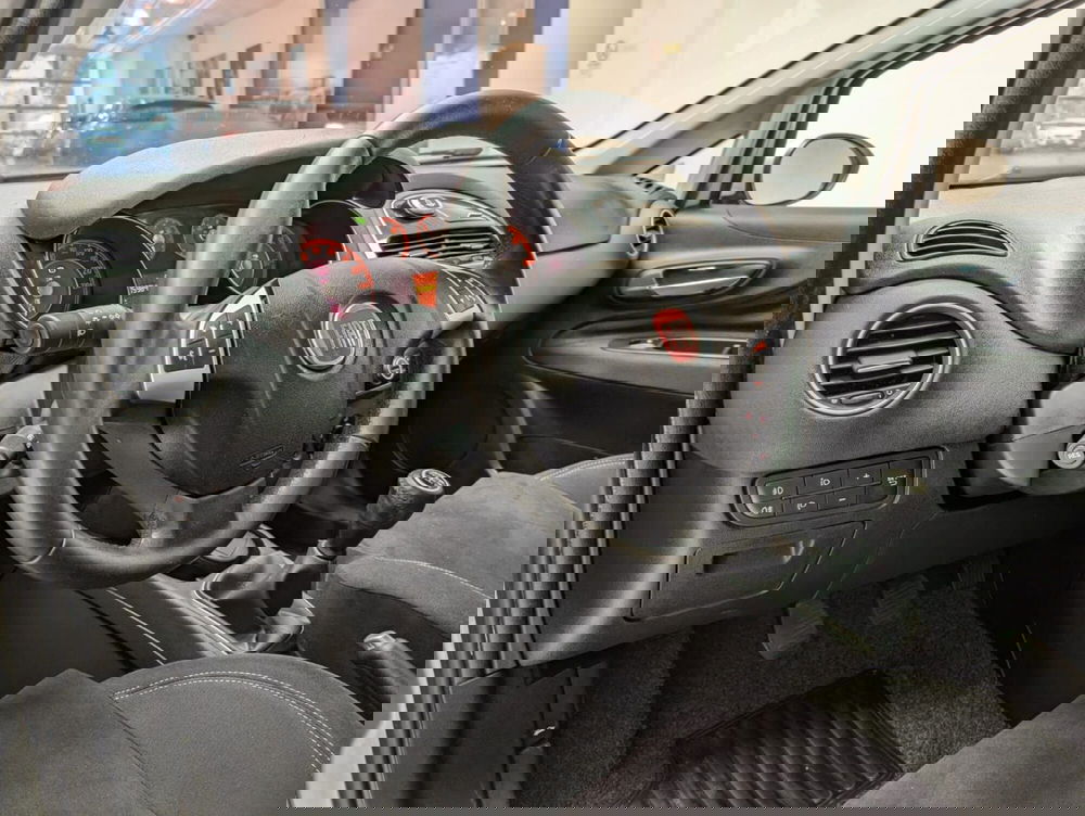 Fiat Punto usata a Teramo (11)
