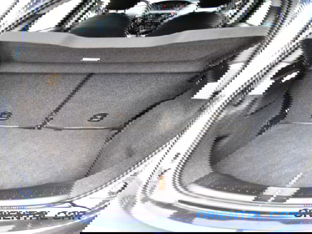 Lancia Ypsilon usata a La Spezia (12)