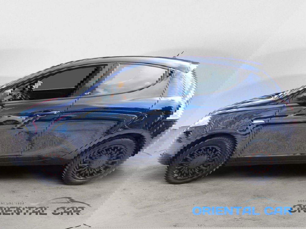 Lancia Ypsilon usata a La Spezia (2)