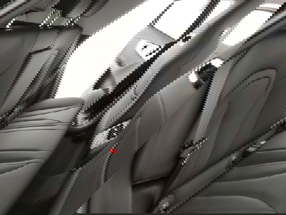 Omoda Omoda 5 SHS-H nuova a Caserta (12)