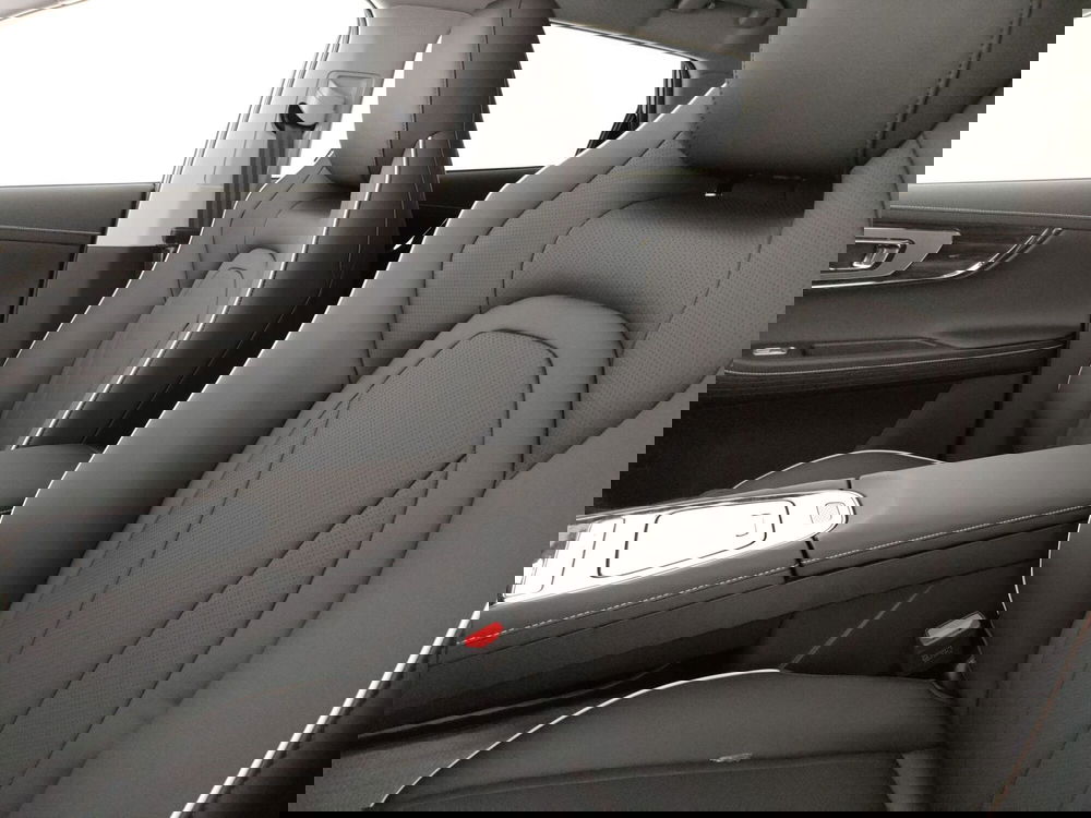 Omoda Omoda 5 SHS-H nuova a Caserta (20)