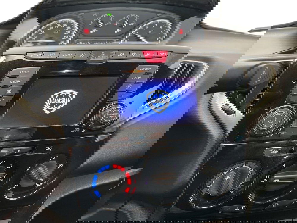 Lancia Ypsilon usata a Torino (11)