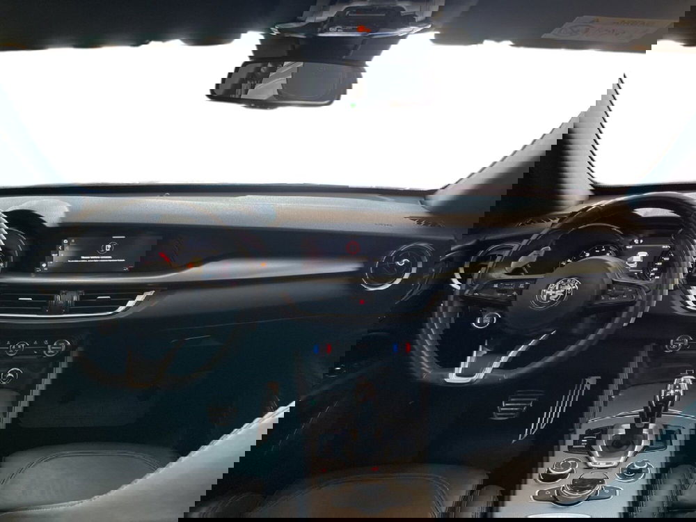 Alfa Romeo Stelvio usata a Torino (10)