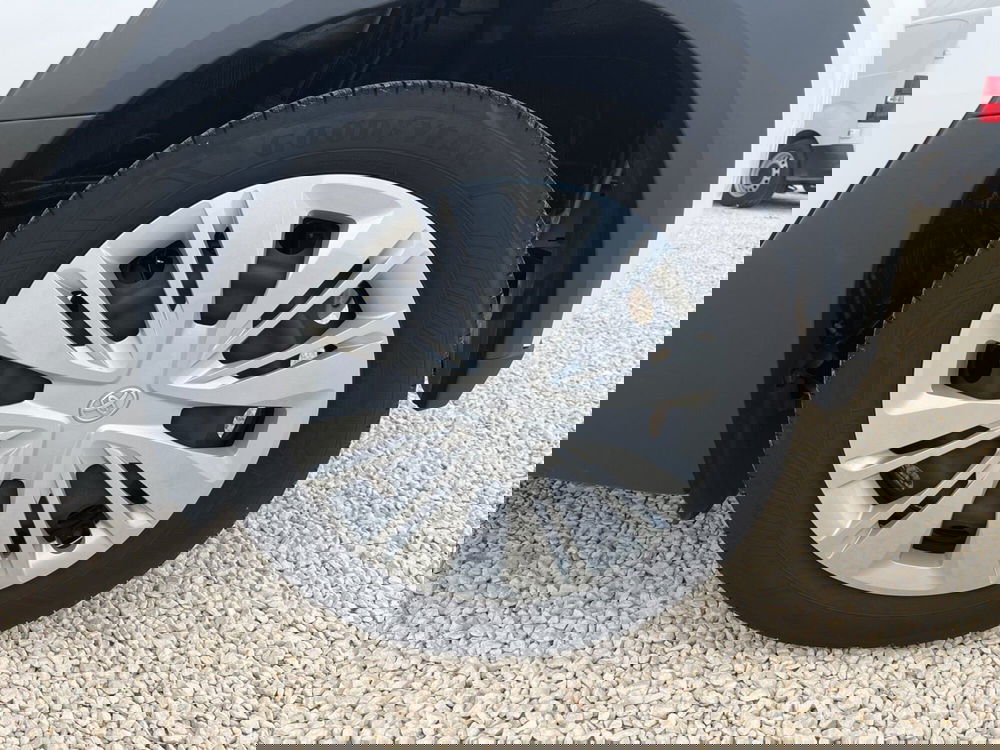 Toyota Aygo X usata a Ragusa (6)