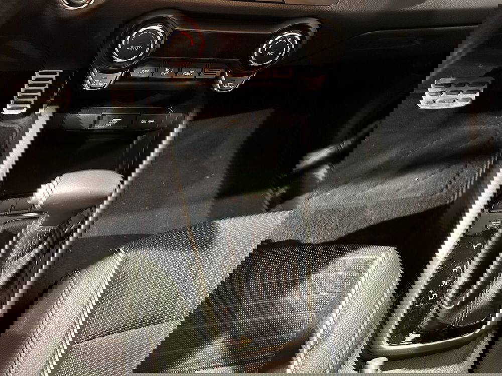 Kia Stonic usata a Milano (11)