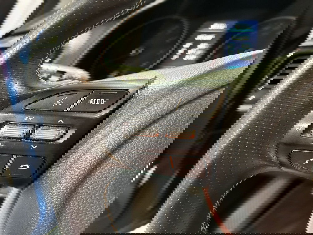 Kia Stonic usata a Milano (15)