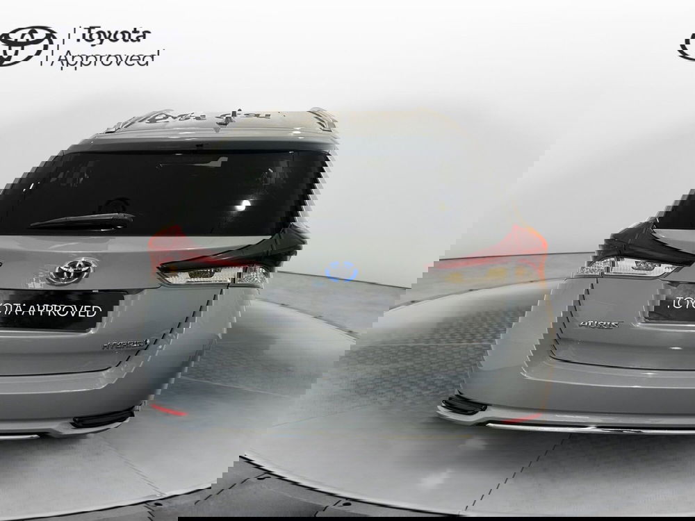 Toyota Auris Station Wagon usata a Milano (4)