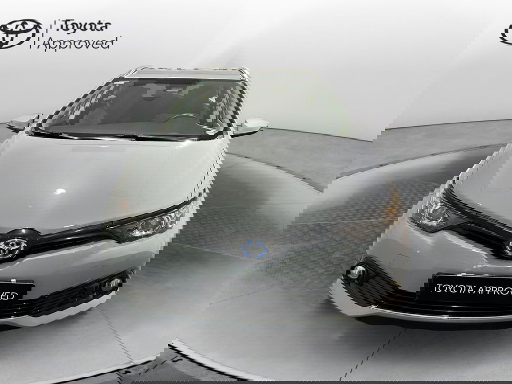 Toyota Auris Station Wagon usata a Milano (5)