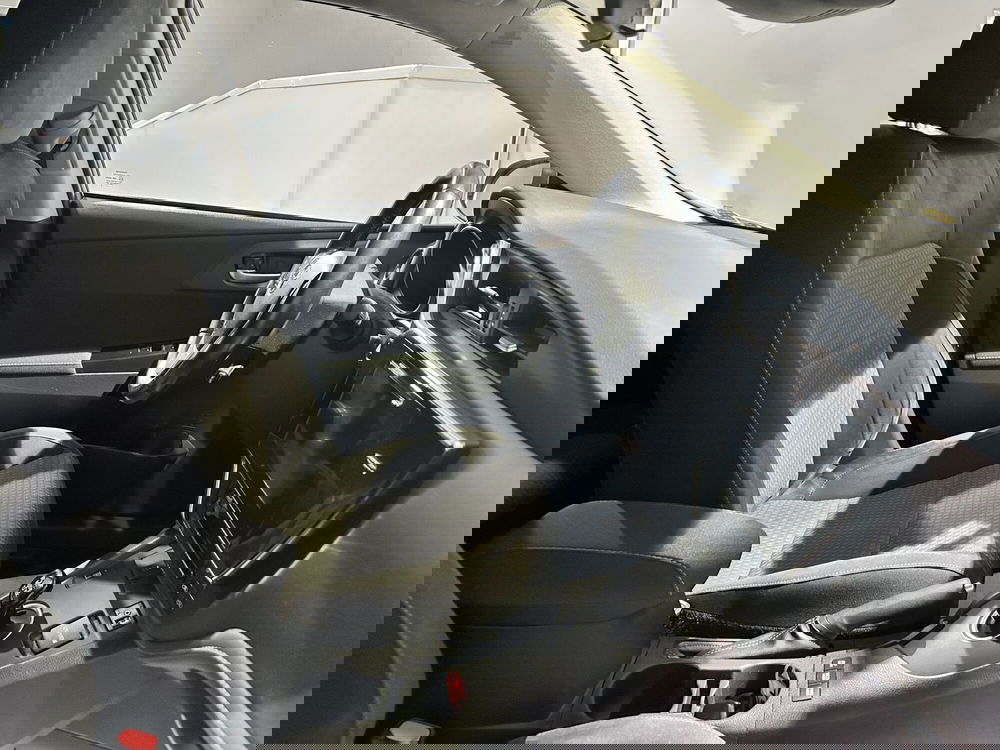 Toyota Auris Station Wagon usata a Milano (7)