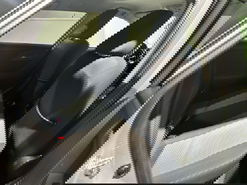 Toyota Auris Station Wagon usata a Milano (8)