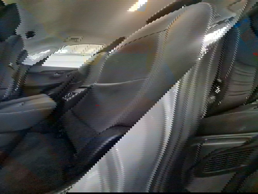 Lexus NX usata a Modena (11)