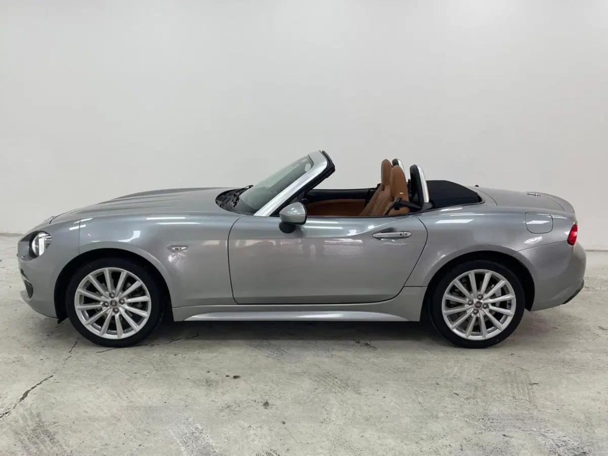 Fiat 124 spider usata a Como (7)