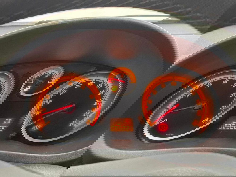 Opel Corsa usata a Como (11)