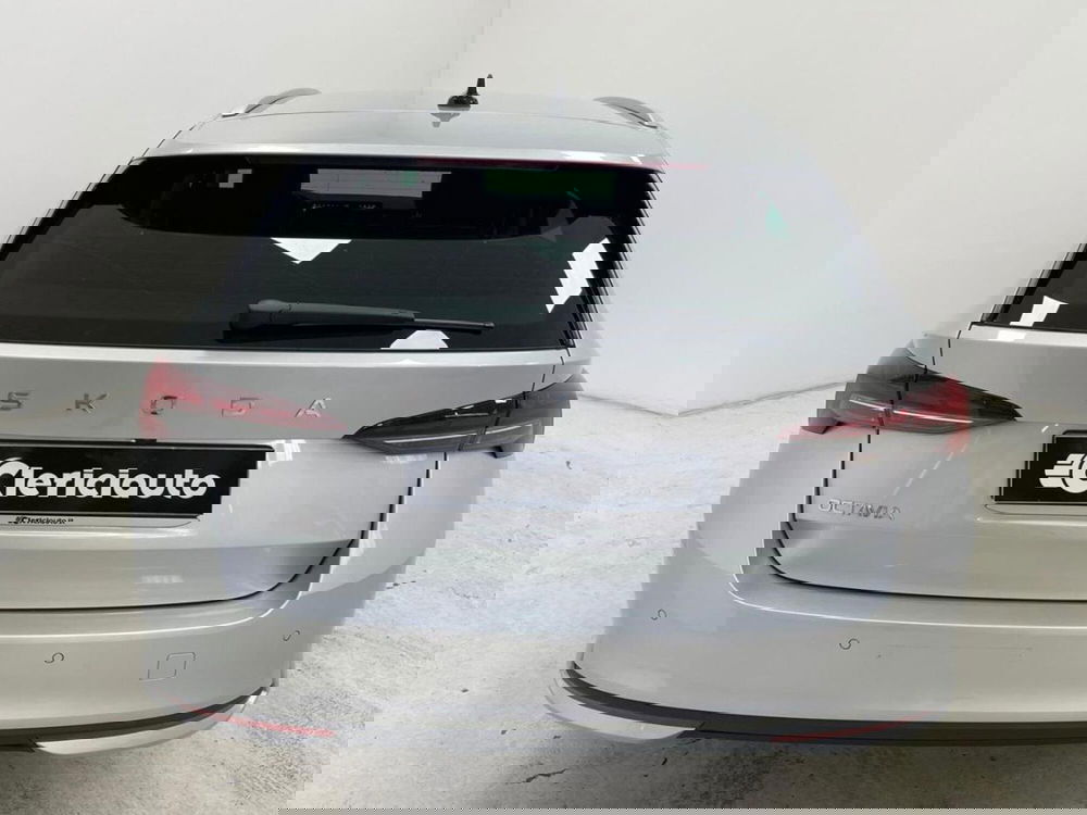 Skoda Octavia Station Wagon nuova a Como (7)