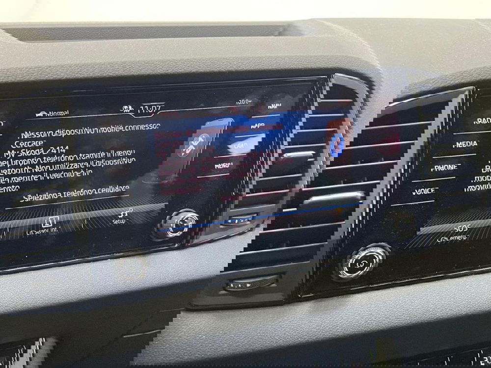 Skoda Karoq usata a Como (14)