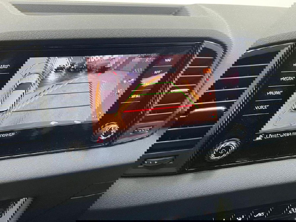 Skoda Karoq usata a Como (18)