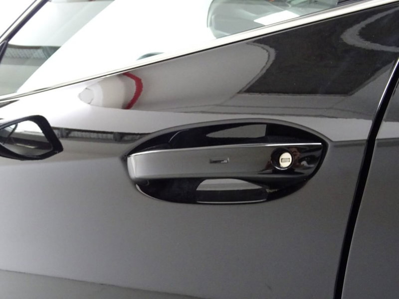 Skoda Superb nuova a Como (11)