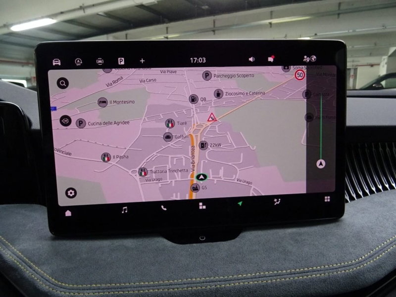 Skoda Superb nuova a Como (12)