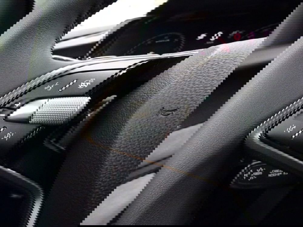 Skoda Superb nuova a Como (14)