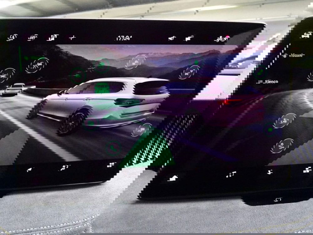 Skoda Superb nuova a Como (18)