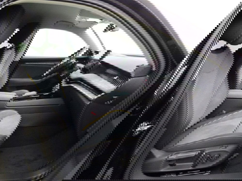 Skoda Superb nuova a Como (3)