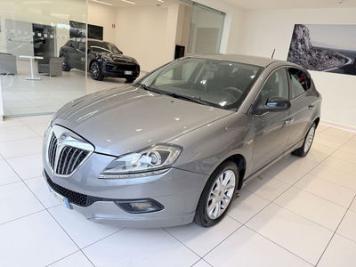 Lancia Delta 1.6 MJT DPF Selectronic Argento del 2011 usata a Latina