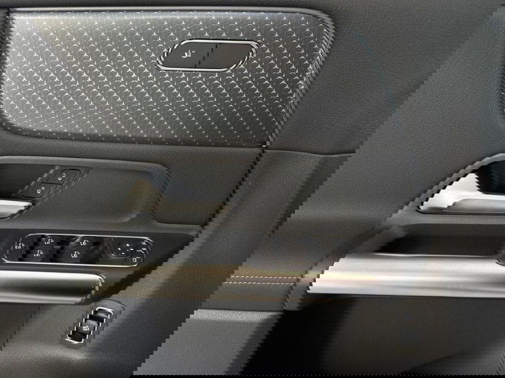 Mercedes-Benz GLA SUV nuova a Rimini (17)