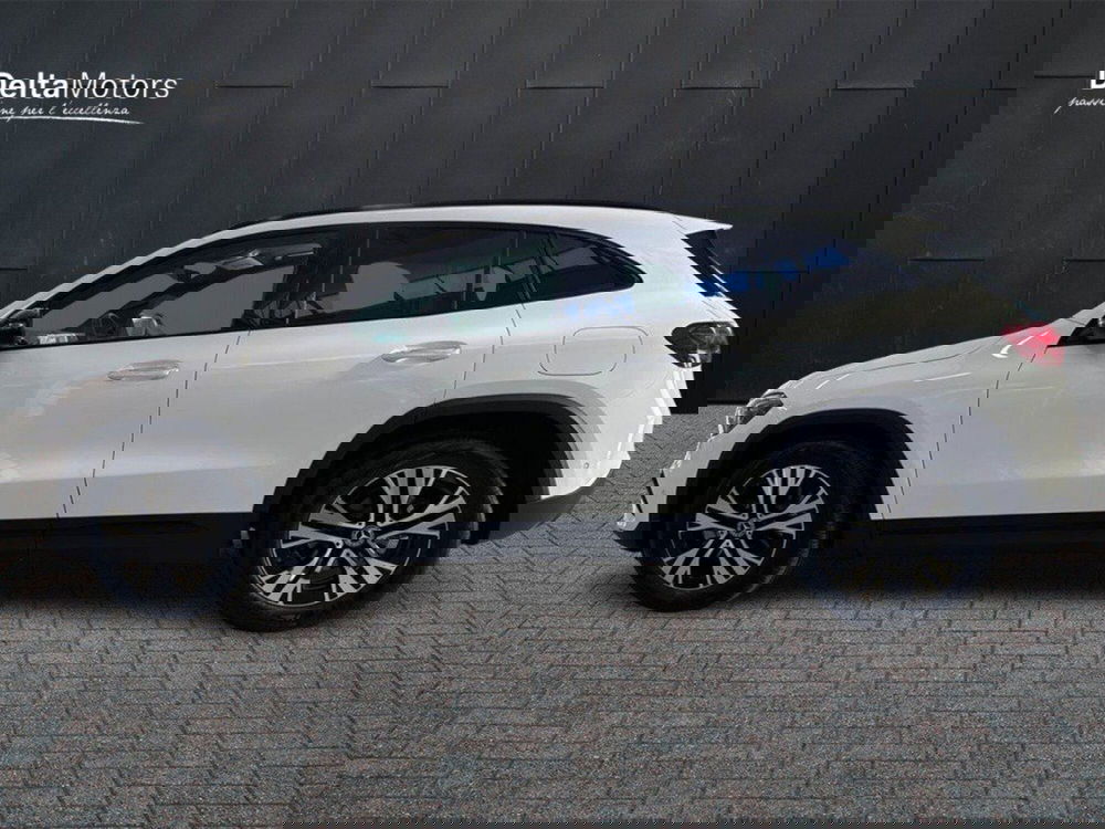 Mercedes-Benz GLA SUV nuova a Rimini (2)