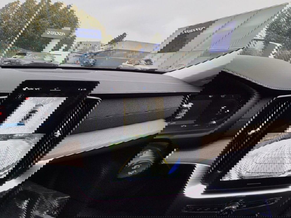 Volvo XC90 usata a Como (8)