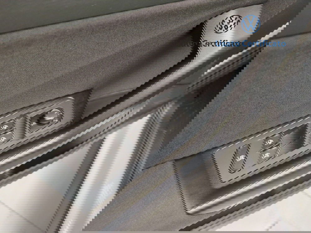 Volkswagen T-Roc usata a Avellino (14)