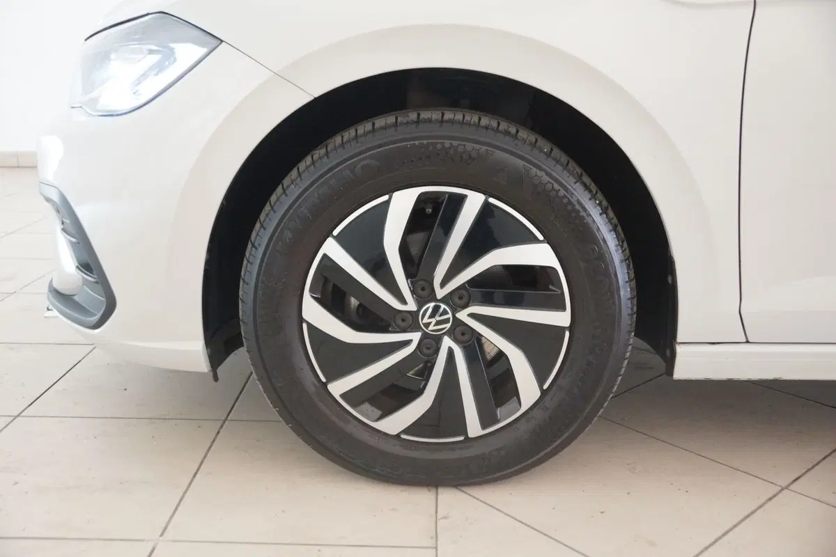 Volkswagen Polo usata a Torino (18)