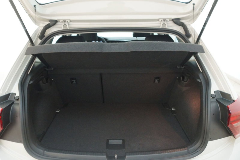 Volkswagen Polo usata a Torino (7)