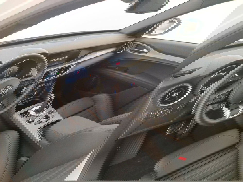 Alfa Romeo Stelvio usata a Treviso (10)