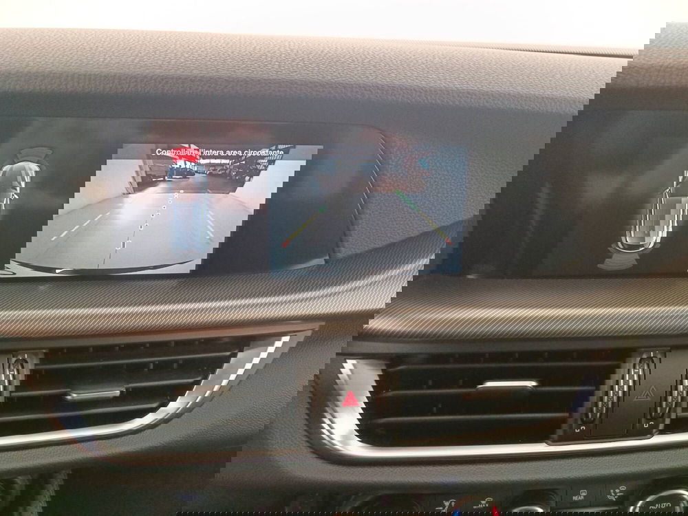 Alfa Romeo Stelvio usata a Treviso (18)