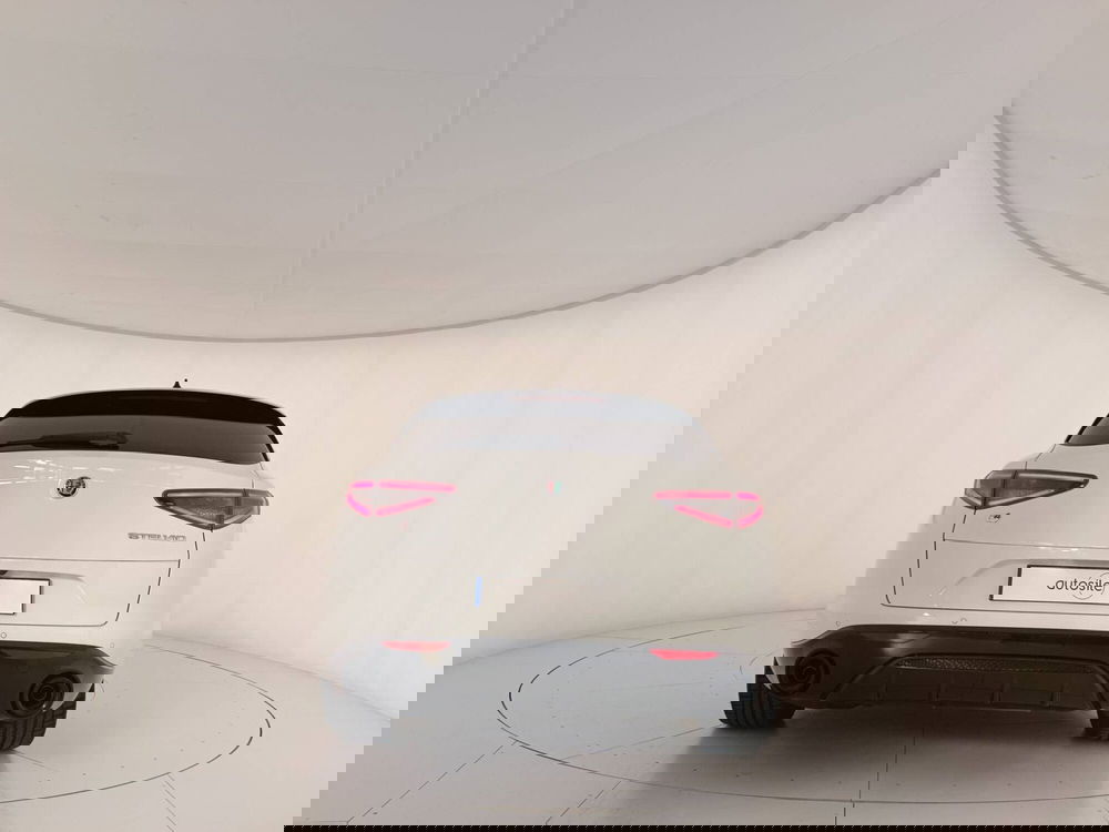 Alfa Romeo Stelvio usata a Treviso (5)