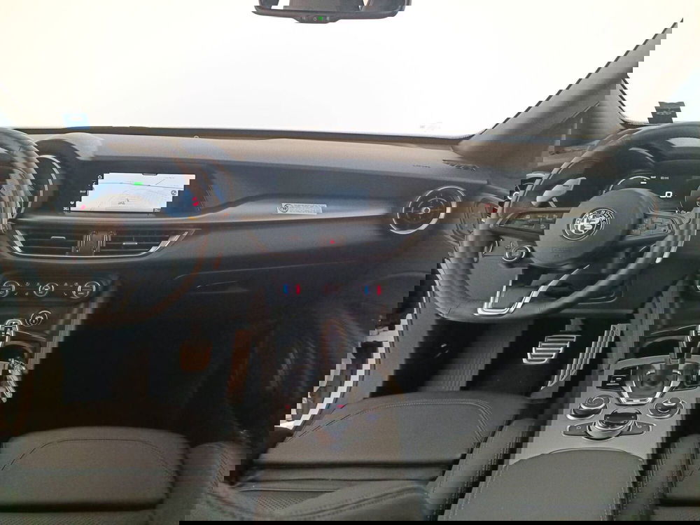 Alfa Romeo Stelvio usata a Treviso (9)