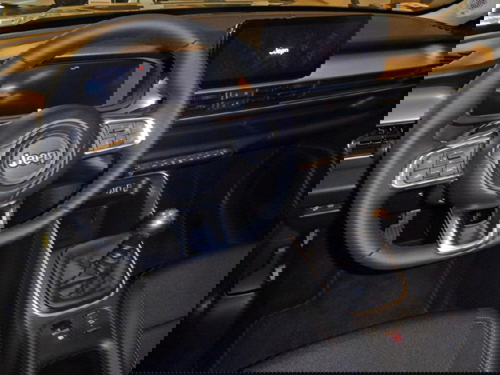 Jeep Avenger nuova a Rimini (5)