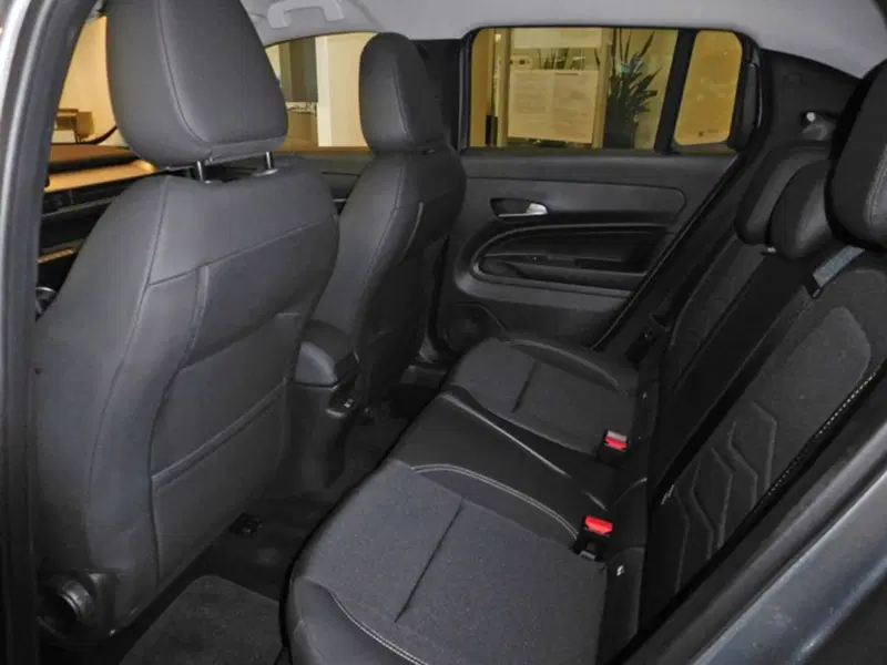 Jeep Avenger nuova a Rimini (6)