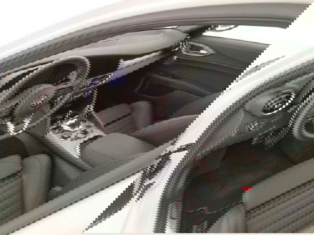 Alfa Romeo Giulia usata a Treviso (10)