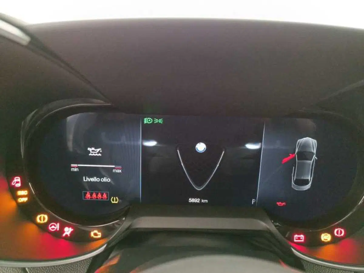 Alfa Romeo Giulia usata a Treviso (16)