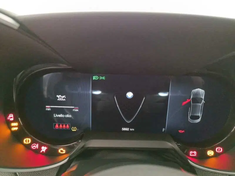 Alfa Romeo Giulia usata a Treviso (16)