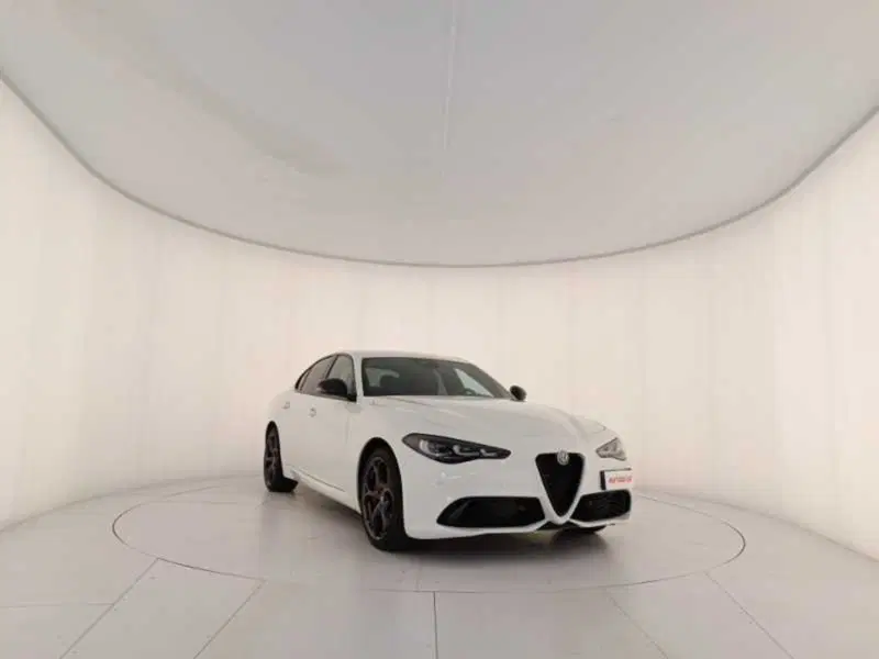Alfa Romeo Giulia usata a Treviso (3)