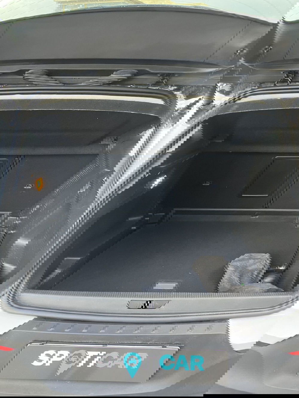 Opel Grandland X usata a Lucca (7)