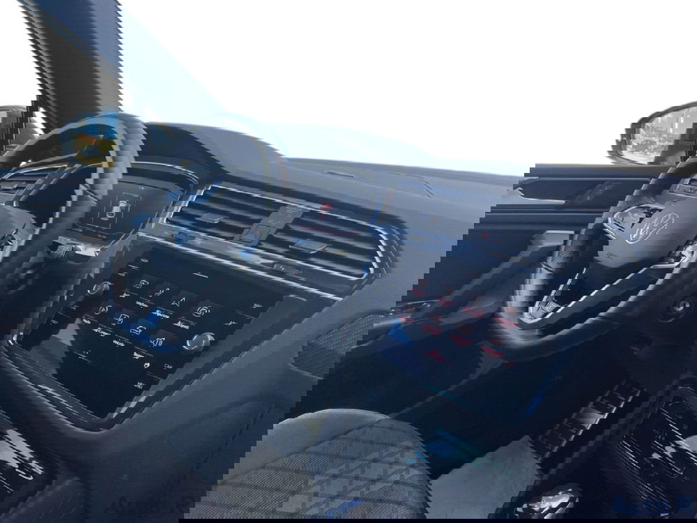 Volkswagen Tiguan usata a Potenza (12)